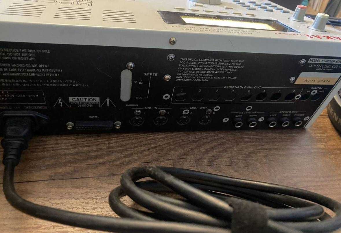 Akai Mpc 2000 XL original