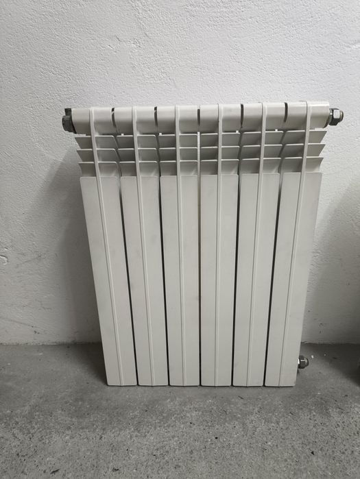 Radiadores de aquecimento central Roca