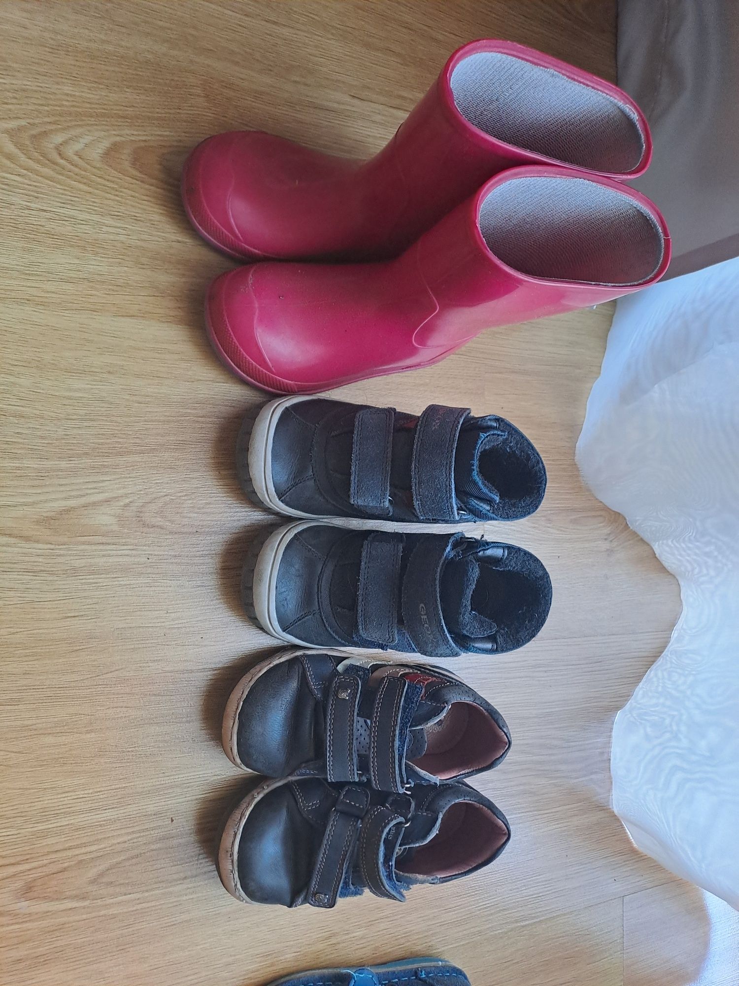 Buty po 3latku (7 par butow)