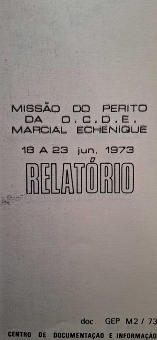 10 Livros sobre construções escolares do Ministério das Obras Públicas