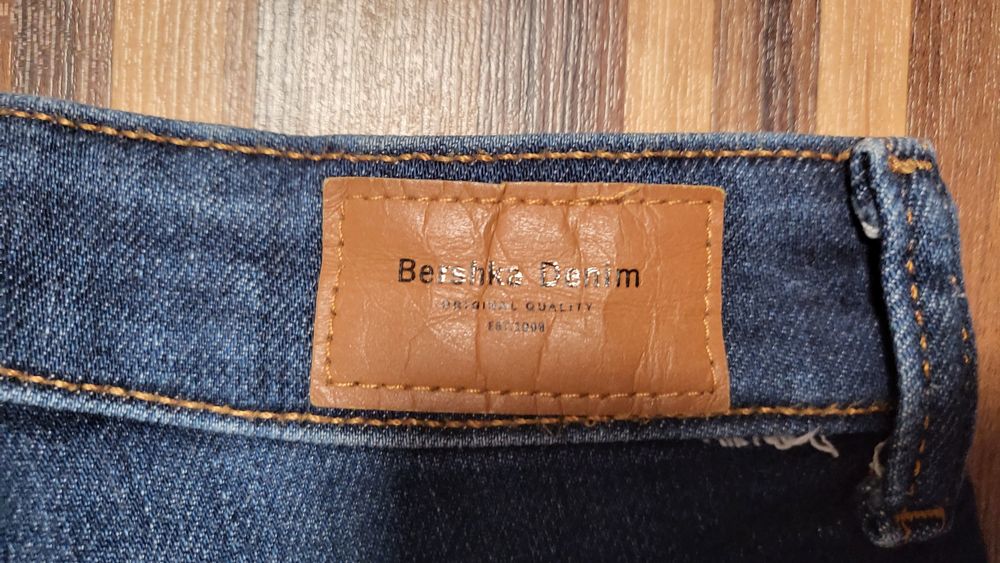 Jeansy denim Bershka skinny high size 34  bdb wyprzedaż garażowa 25 zł
