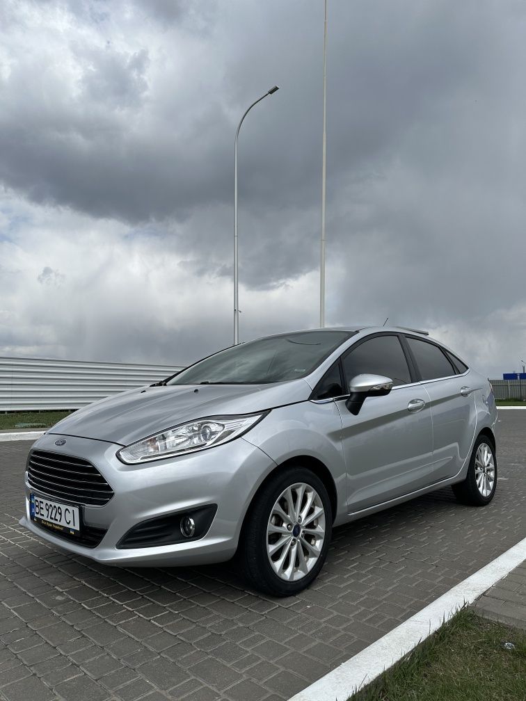 Ford fiesta TITANIUM