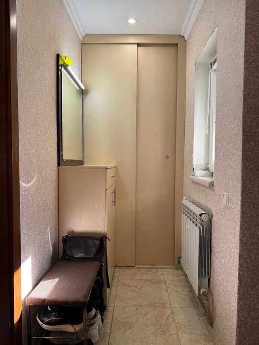 Продам частину будинка з власним двором біля Турецької площі