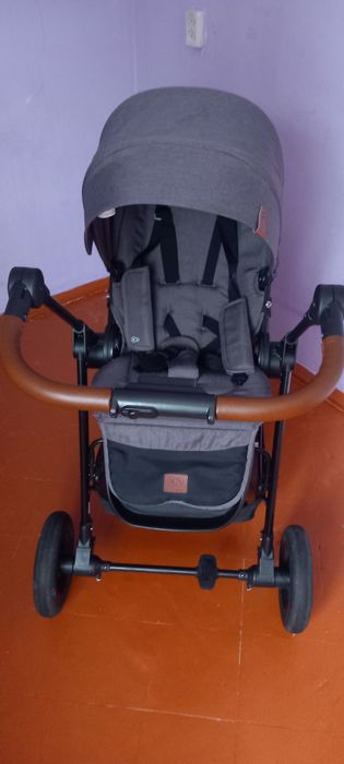 Продам дитячу коляску