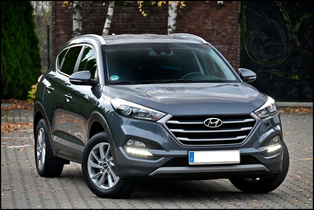 Hyundai Tucson 1.6i 132KM 2017r NAVI Kamera BLiS LineAssist HAK 1Właś Serwis zNiemiec