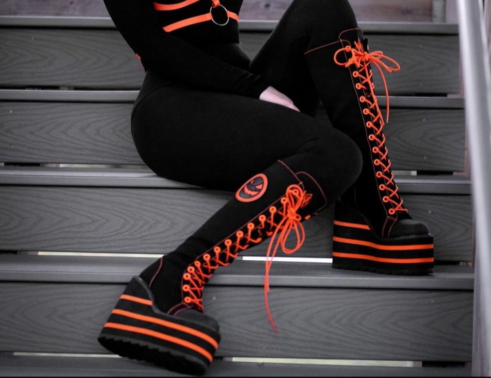 Długie buty na platformie strangecvlt alternative