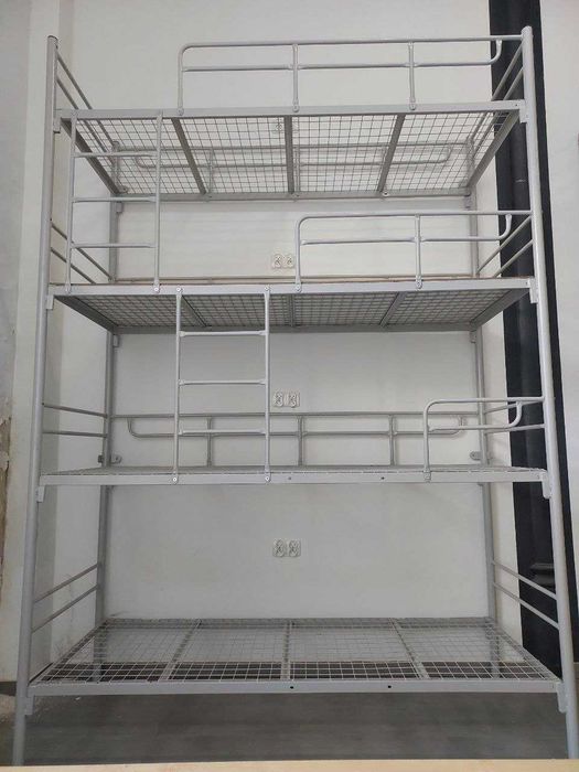 Łóżko 4 piętrowe metalowe z drabinkami solidne 12 szt. dostępne