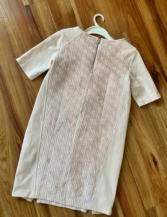 Reserved sukienka dres tekstura nude pudrowy róż m l 38 40 zamki zip