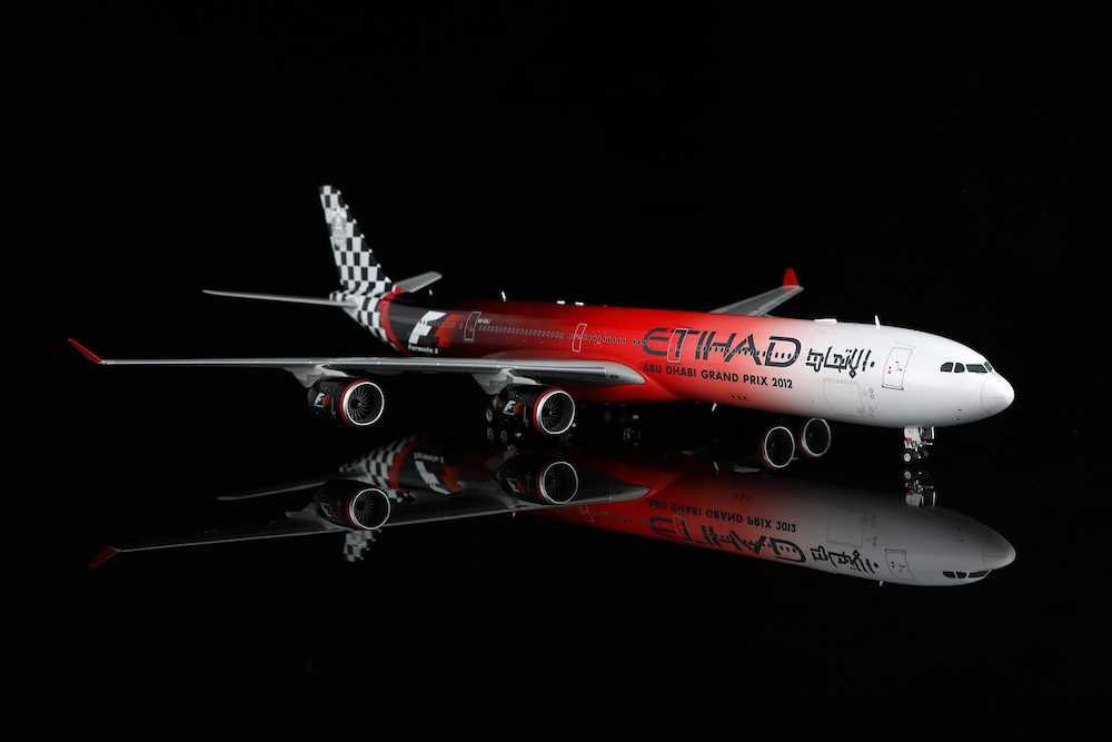 JC Wings 1/200 Etihad Airways Airbus A340-600  GRAND PRIX 2012