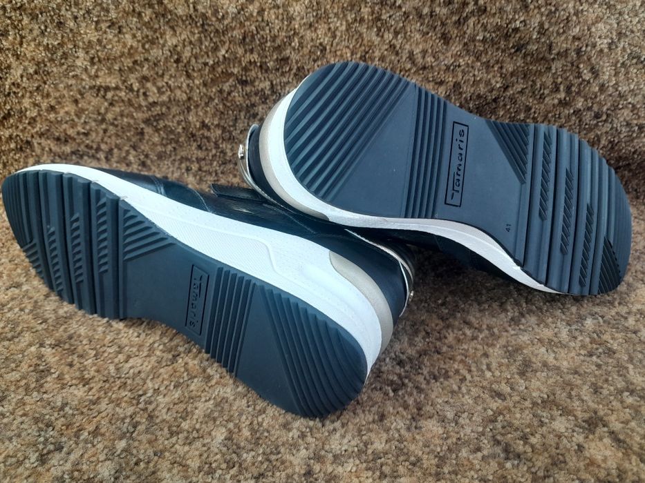 Кросівки жіночі шкіряні Tamaris 41 розмір.