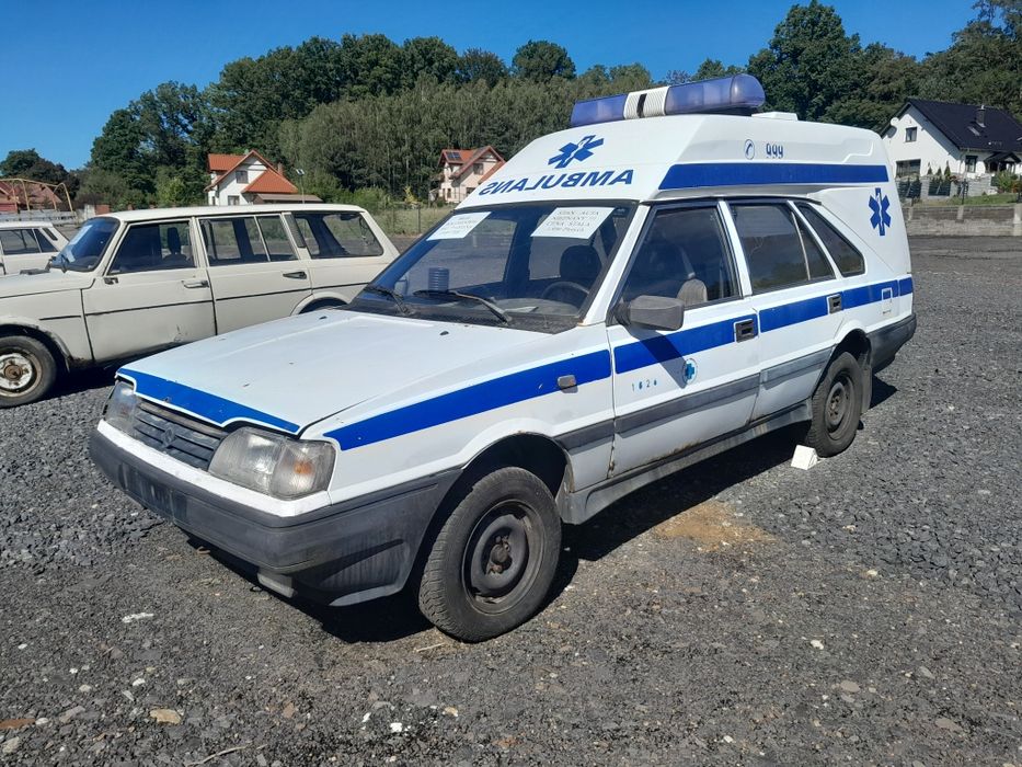 Polonez caro. Karetka
