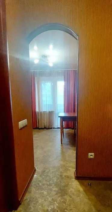 Продам 1к квартиру на 1 поверсі ж/м Тополь 2
