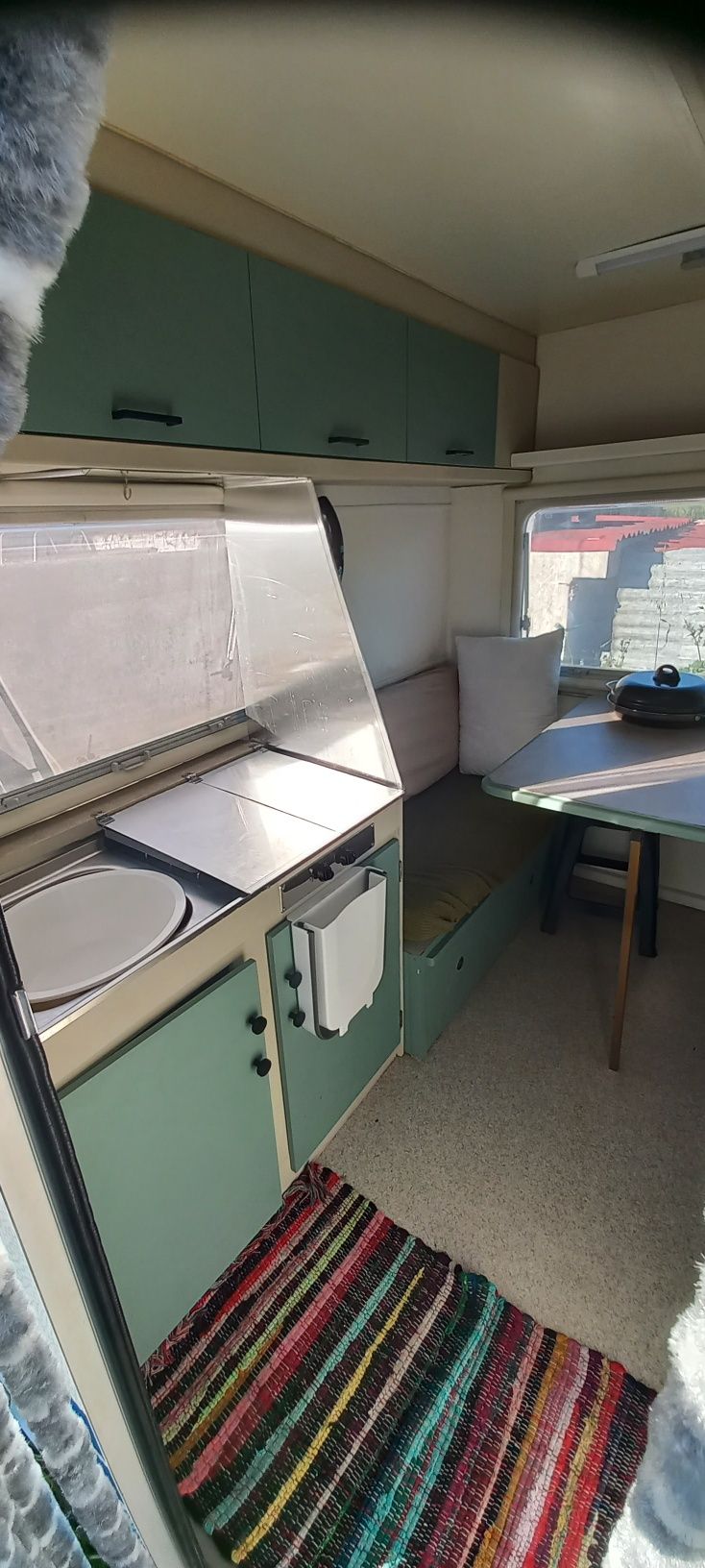 Caravana pluma 440