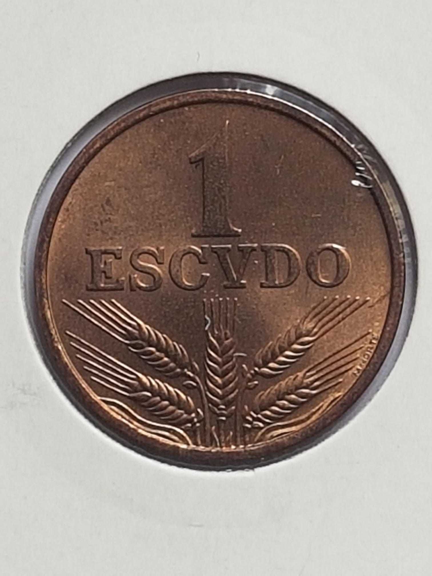 Moeda 1 Escudo Bronze República 1972 (BELA)