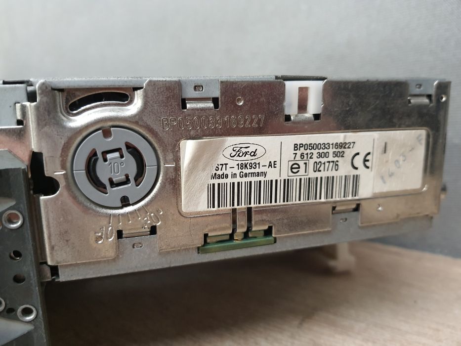 Radio samochodowe Ford CD, Nawigacja, Mondeo Focus Fiesta RNS4-TP132