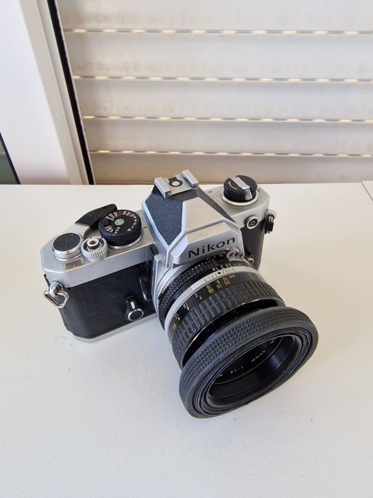 Máquina fotográfica analógica Nikon