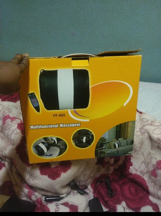 Aparelho de massagem multifuncional 
Usado pouco 

Pode usar em casa o