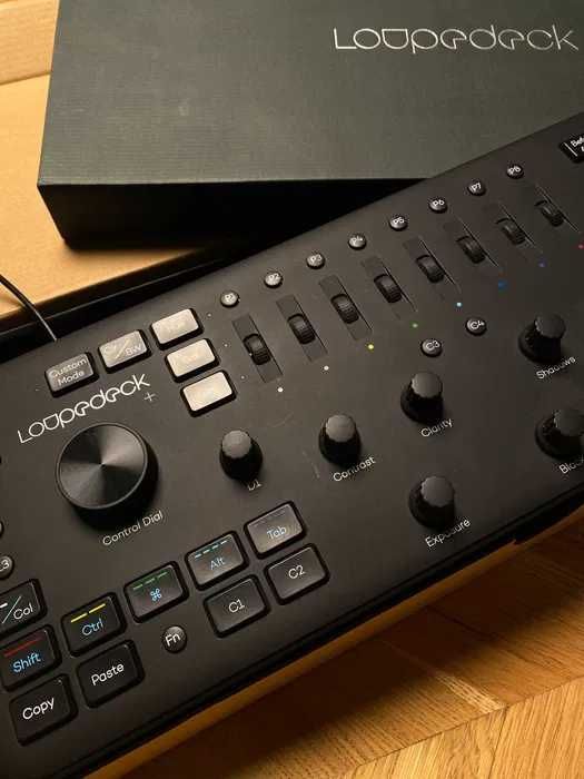 Loupdeck+ - kontroler do montazu / color gradingu