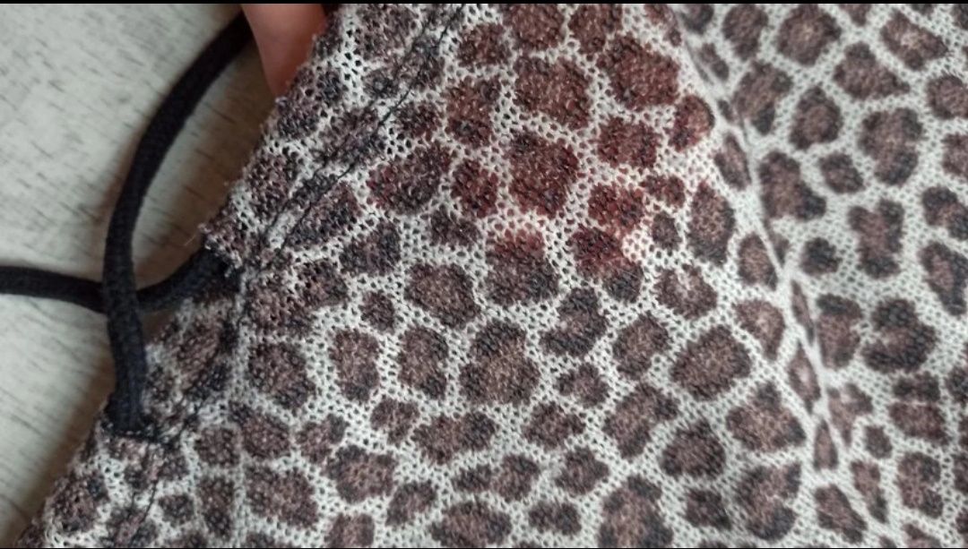 bluza z kapturem siateczkowa siatka ze wzorem w panterkę XS