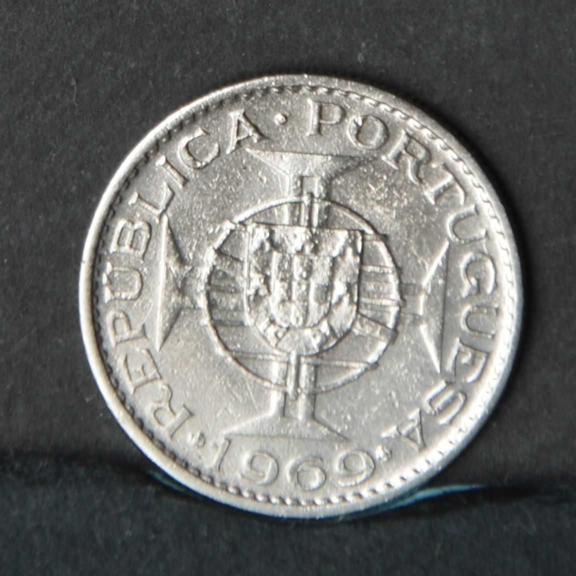 Angola 2,5 escudos 1969 - olx X10350