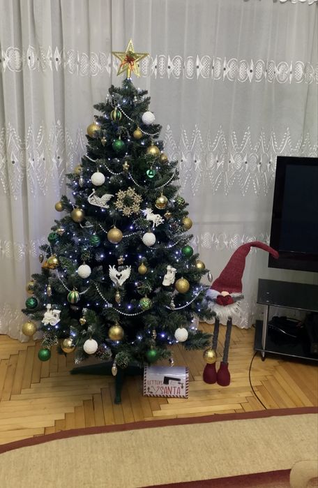 Штучна ялинка , ялинка б/у , 1.60 висота , пишна ялинка , новорічна