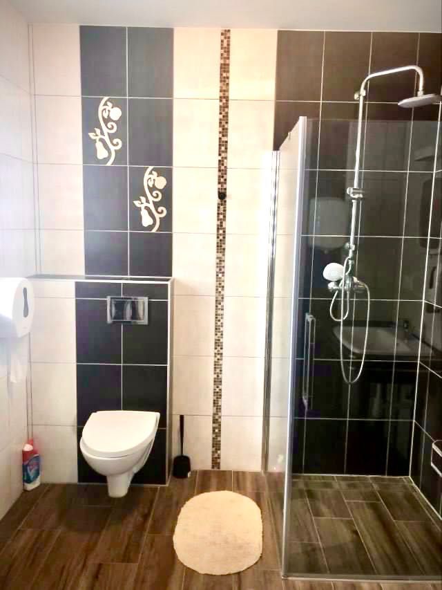Domek z balią, jacuzzi, wieczór kawalerski, panieński. Góry Sowie