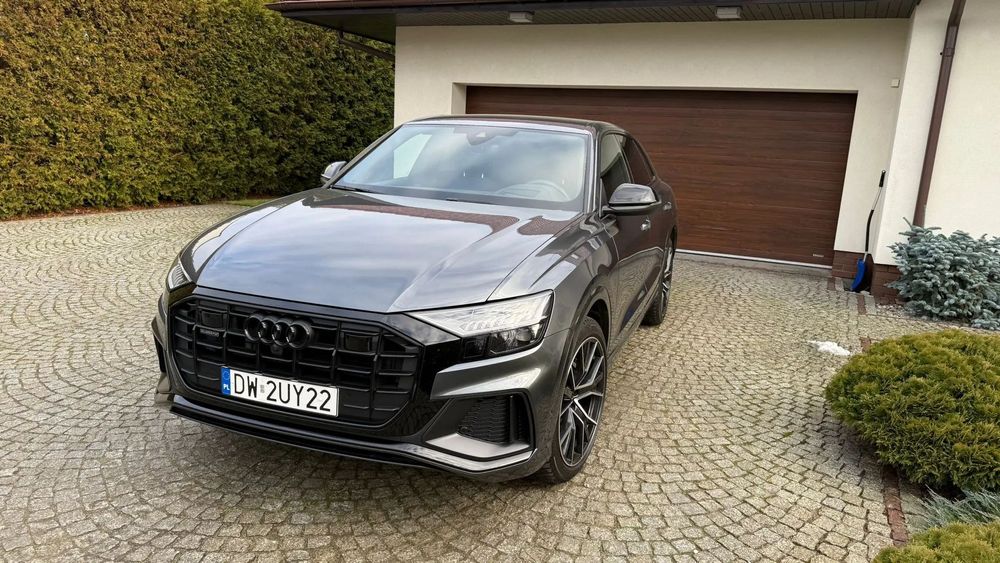 Audi Q8 2xS-Line, Hak, folia PPF Xpel, Head-UP, Max systemy bezpieczeństwa