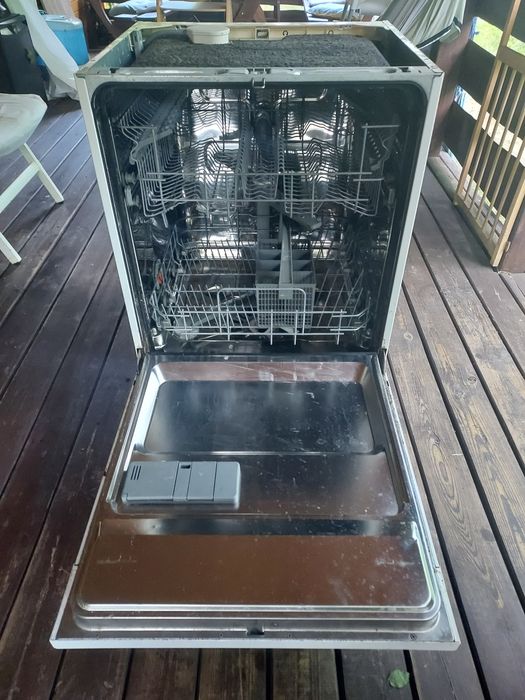 Zmywarka Electrolux 60 cm ESF63012W