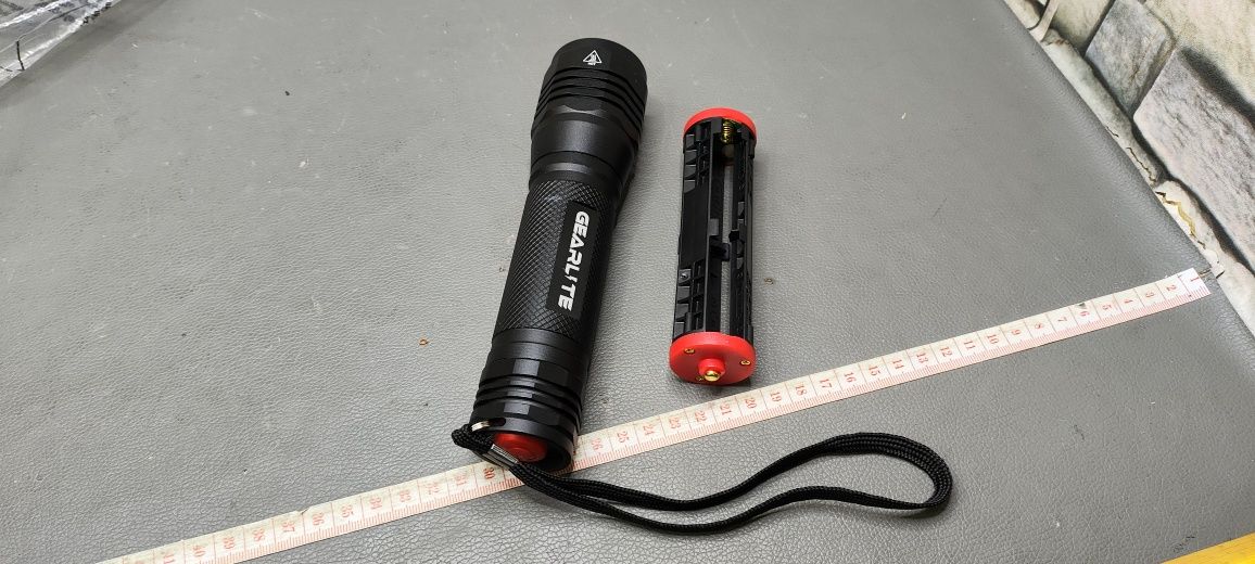 Світлодіодний ліхтарик Gearlite g3000