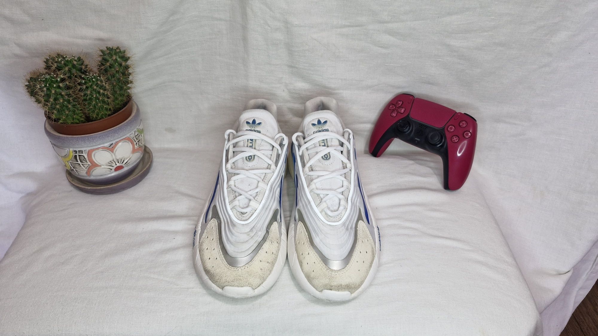 Кросівки Adidas Ozelia.Розмір 42.5