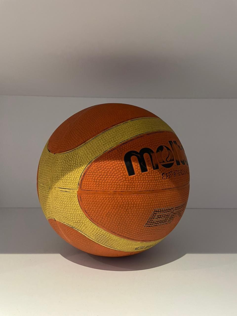 Продам баскетбольный мячи!