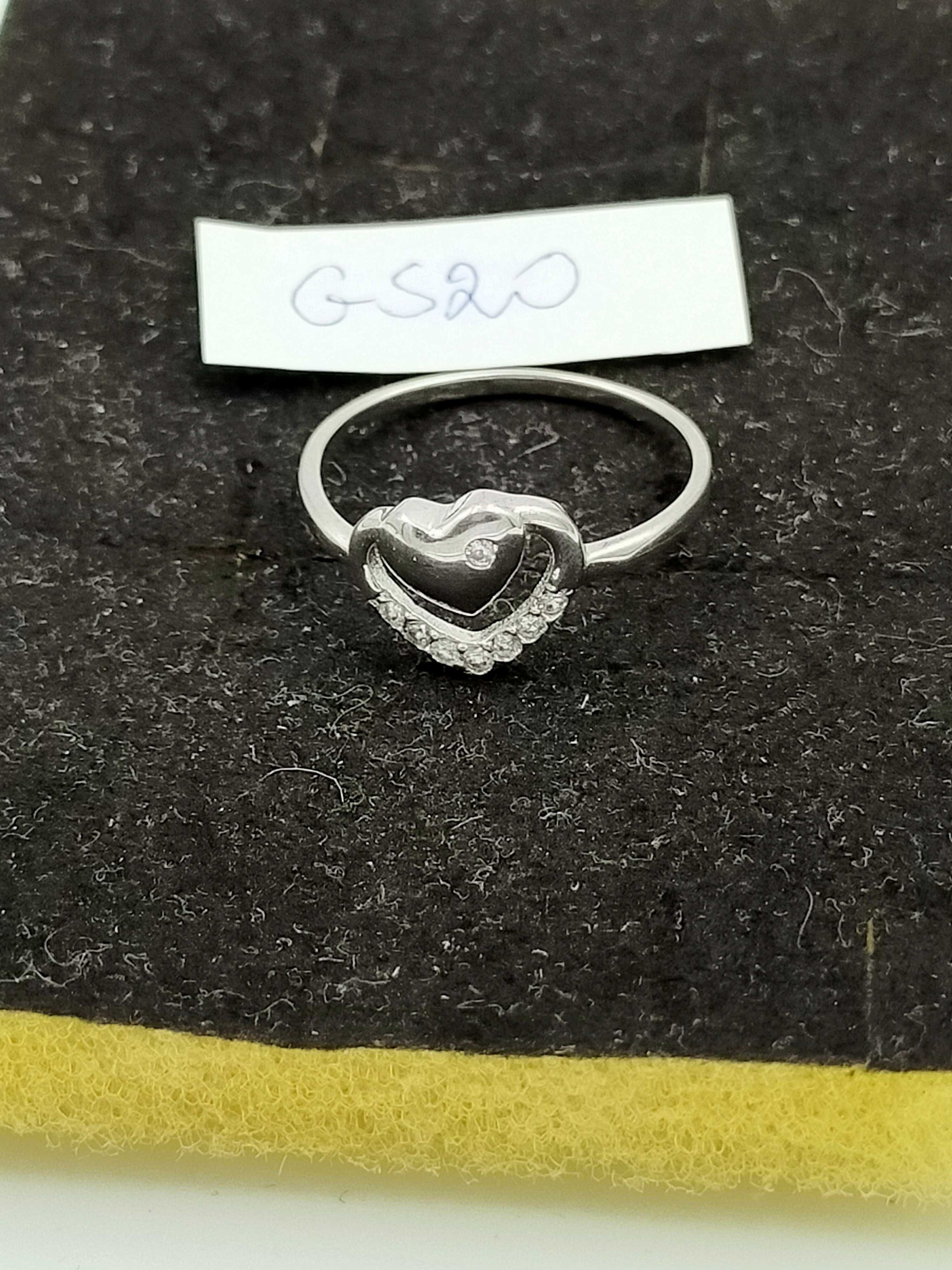 Srebrny pierścionek 925 GS20