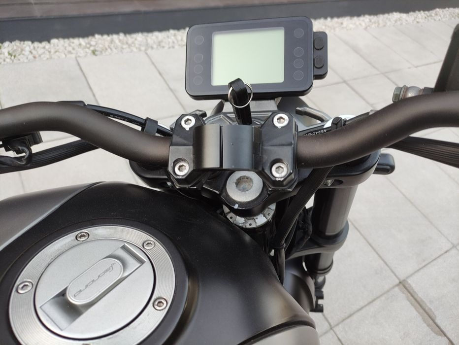 Benelli Leoncino 250