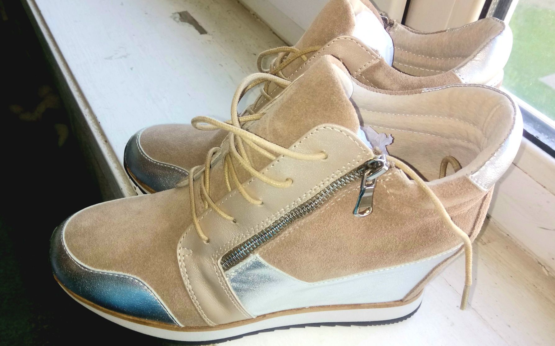 Сникерсы из натуральной кожи и замши 38-39 р-р. НОВЫЕ