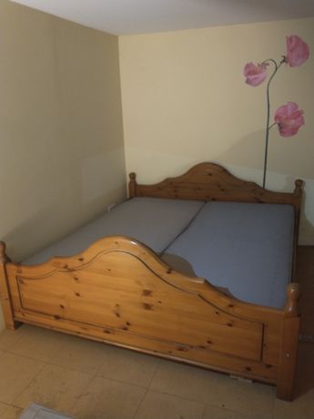 Sosnowe łóżko szafa i stoliki. Okazja. 950zl