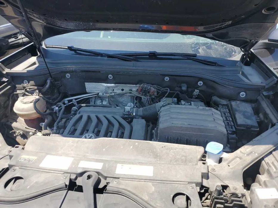 Капот Volkswagen Atlas розборка