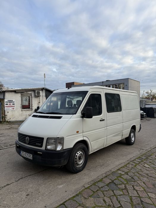 Volkswagen LT35 2.5tdi brygadowka 7osob hak