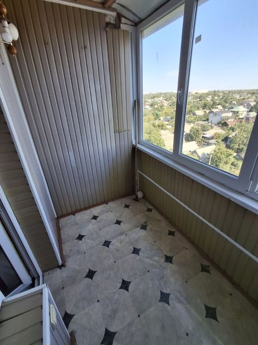 Продається, трикімнатна квартира, Кущівка.