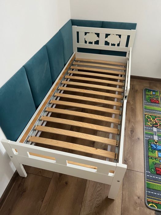 Ikea KRITTER
Łóżko dziecięce z barierką i drewnianym dnem 70x160 cm