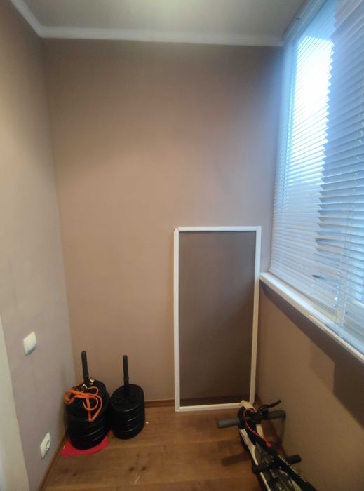 Продаж затишної  трикімнатної квартири в центрі міста.