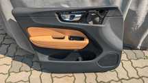 Volvo XC60 II 2020 boczek tapicerka drzwi lewa przód