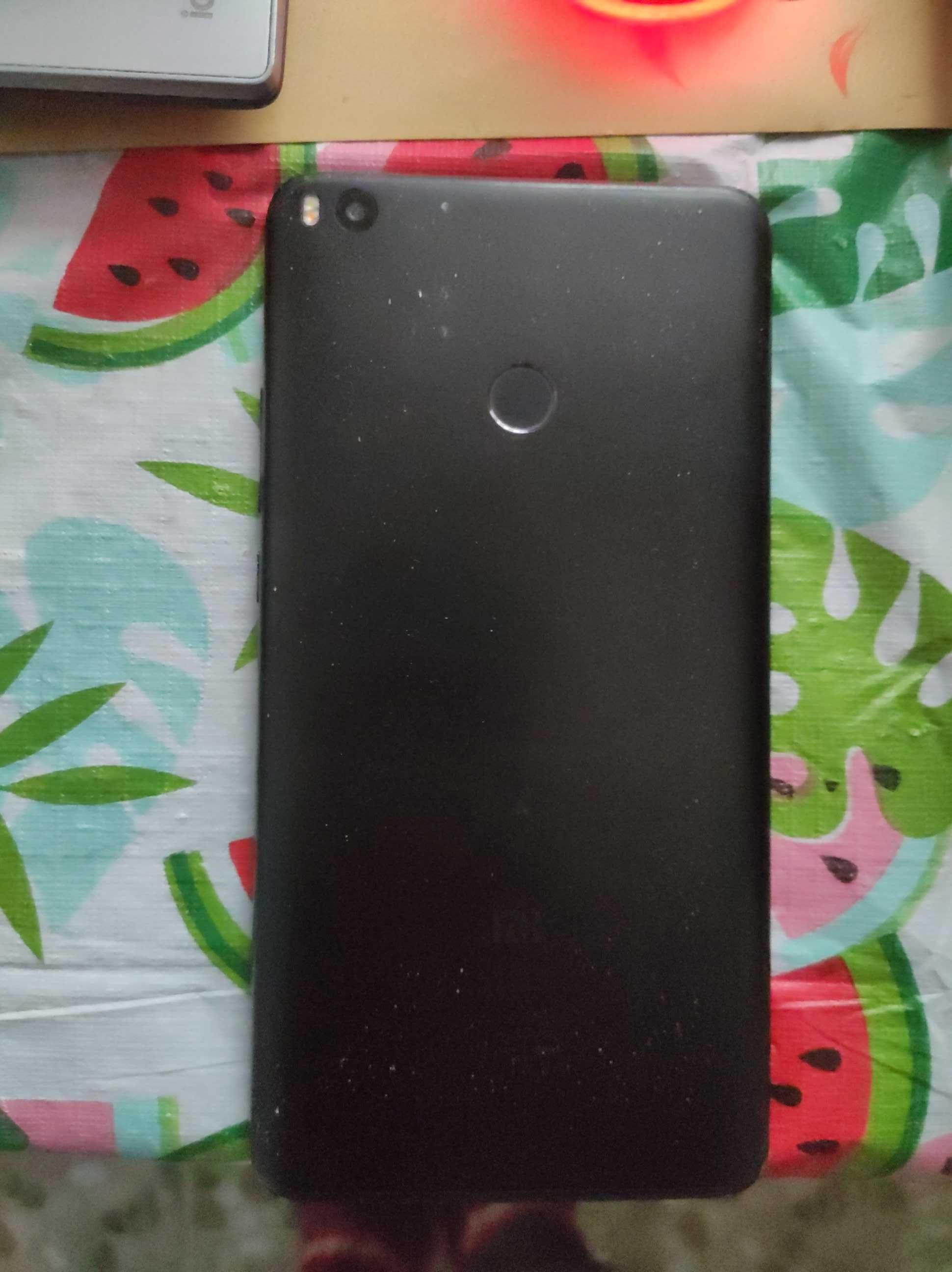 Xiaomi mi max 2  4/64 смарт-планшет)