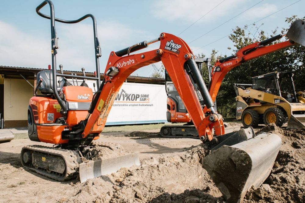 Minikoparka Kubota KX008 - Wynajem Mikro-koparka 1000kg prace ziemne