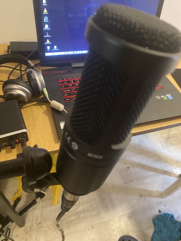 Mikrofon Pojemnościowy Audiotechnika at2020