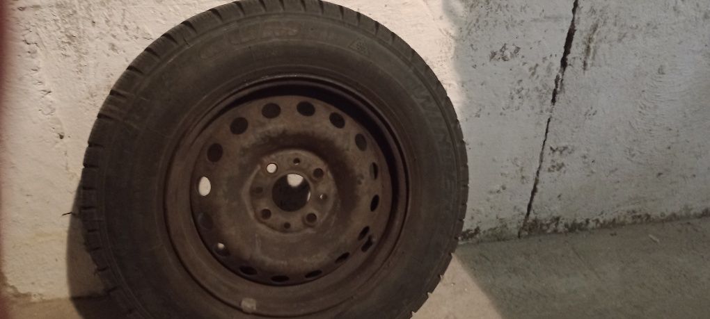 Opony zimowe 13 z felgami Fiat Panda