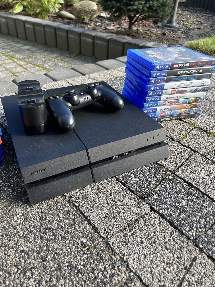 Sony PlayStation 4 - 500 MB + 19 gier