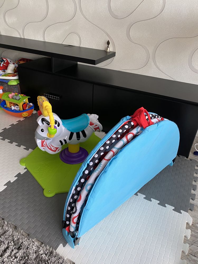 Детский развивающий коврик Yookidoo