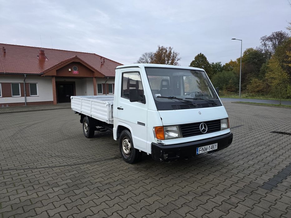 Mercedes MB100D niski przebieg,bez korozji,zadbany