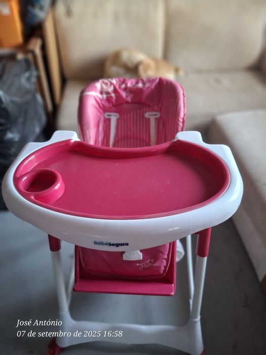 Cadeira de refeições para bebés