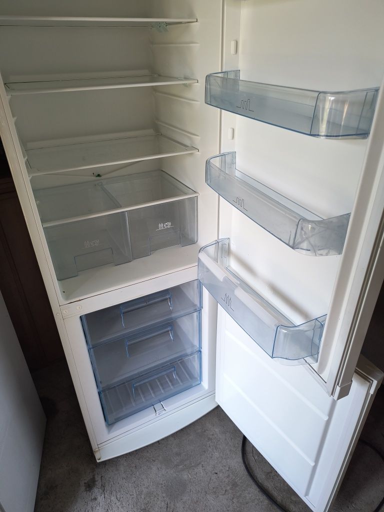 Lodówka Electrolux stan bdb